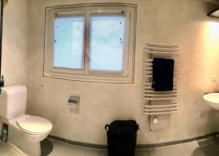 Via Valla - Spacious Open-plan And Peaceful In Salums