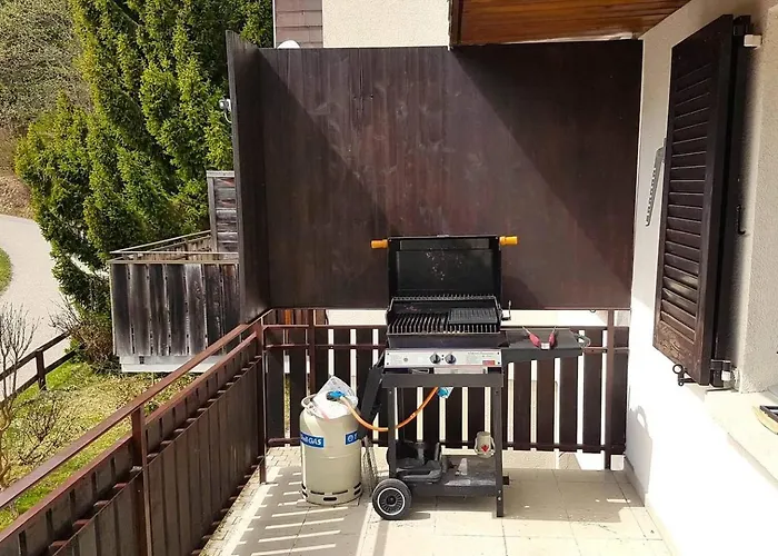 Via Valla - Spacious Open-plan And Peaceful In Salums