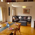 Via Valla - Spacious Open-plan And Peaceful In Salums Лакс