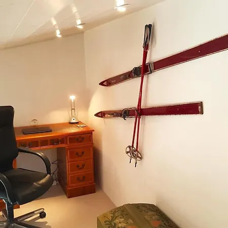 Chalé Spacious Open-plan And Peaceful In Salums Laax