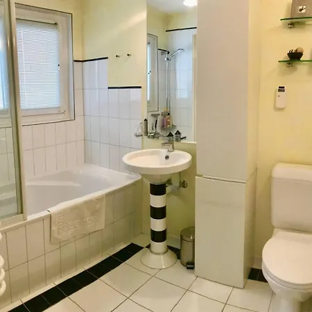 Spacious Open-plan And Peaceful In Salums Chalé Laax