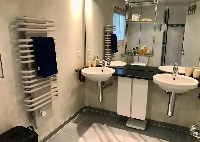 Via Valla - Spacious Open-plan And Peaceful In Salums Chalé *